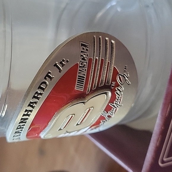 Dale Earnhardt Jr. Budweiser Glass. Handcrafted Fine Pewter Emblem Nascar - Picture 3 of 8